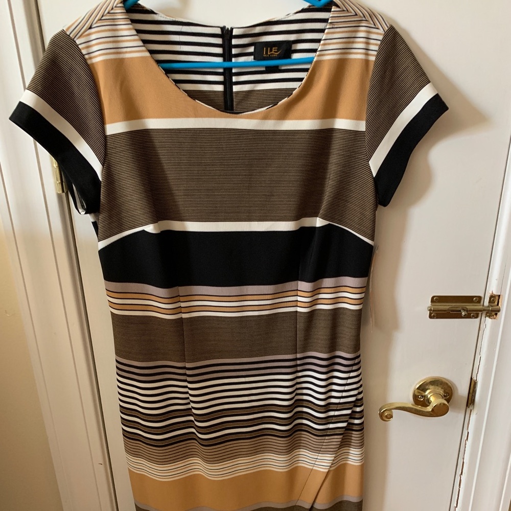 Women’s dress